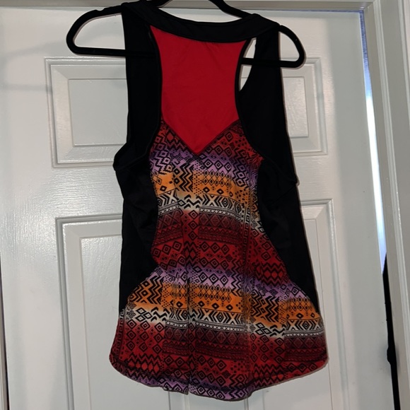 Workout Tank - Picture 3 of 3